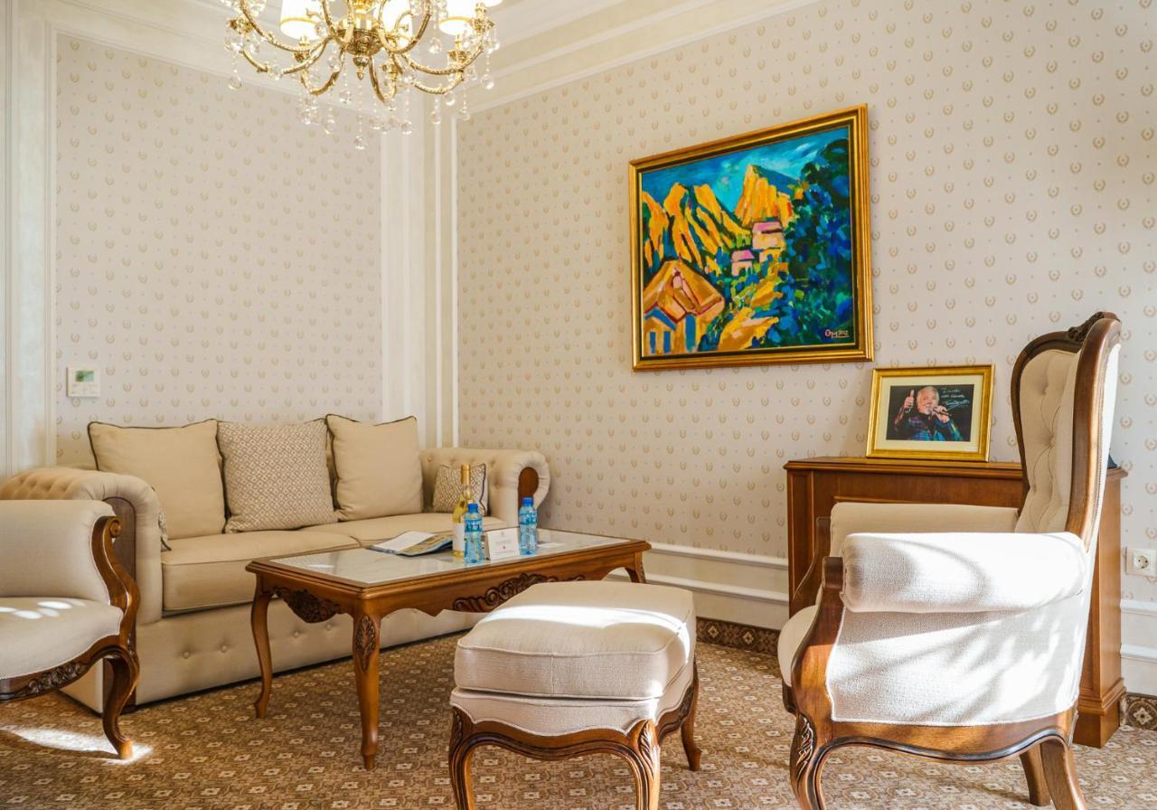 Residence City Garden - Certificate Of Excellence Top 10 Best Five-Stars City Hotels For 2024 Awarded By Htif Płowdiw Zewnętrze zdjęcie